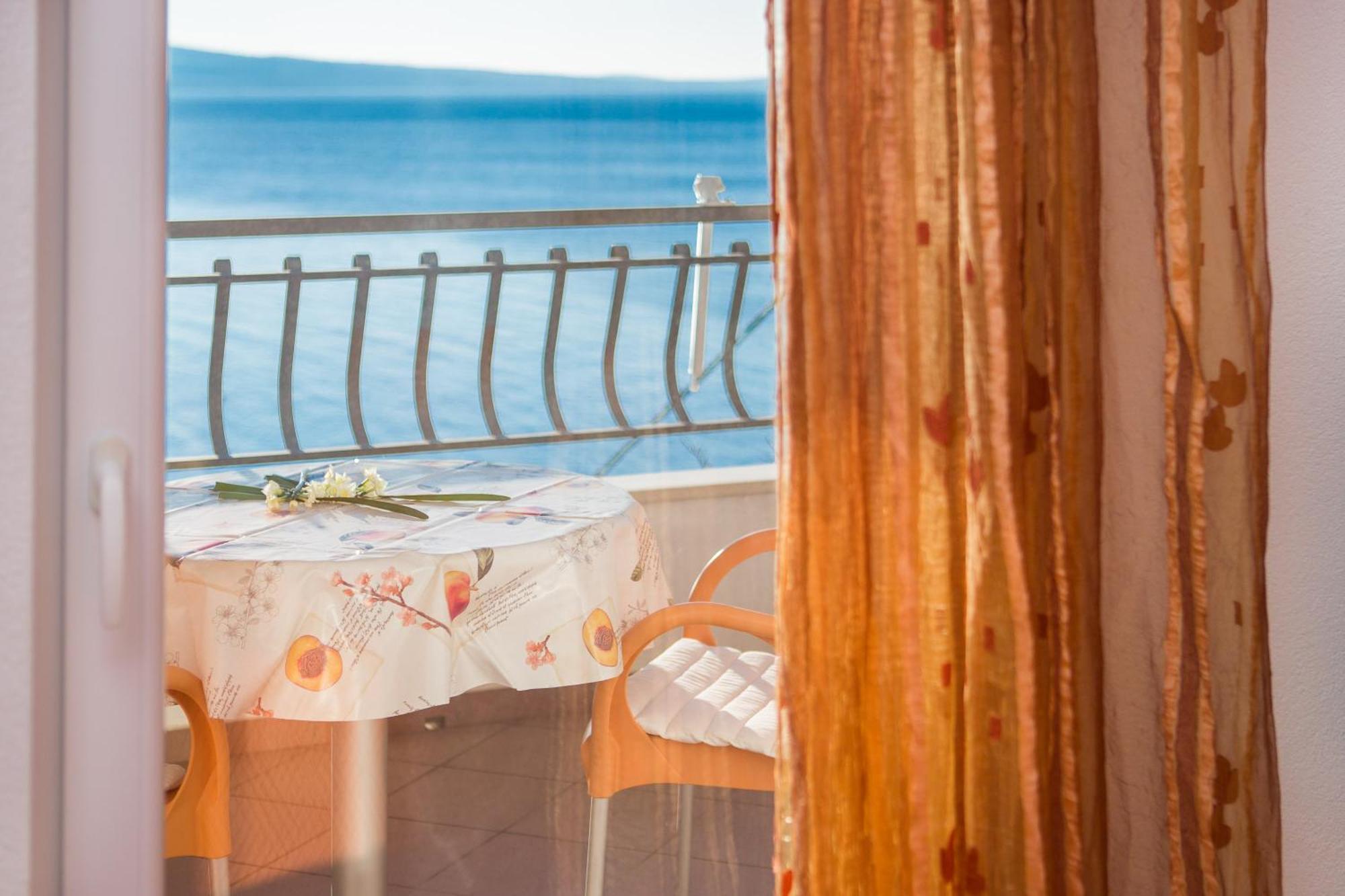 Beach Penthouse Diamond Omis Exterior photo