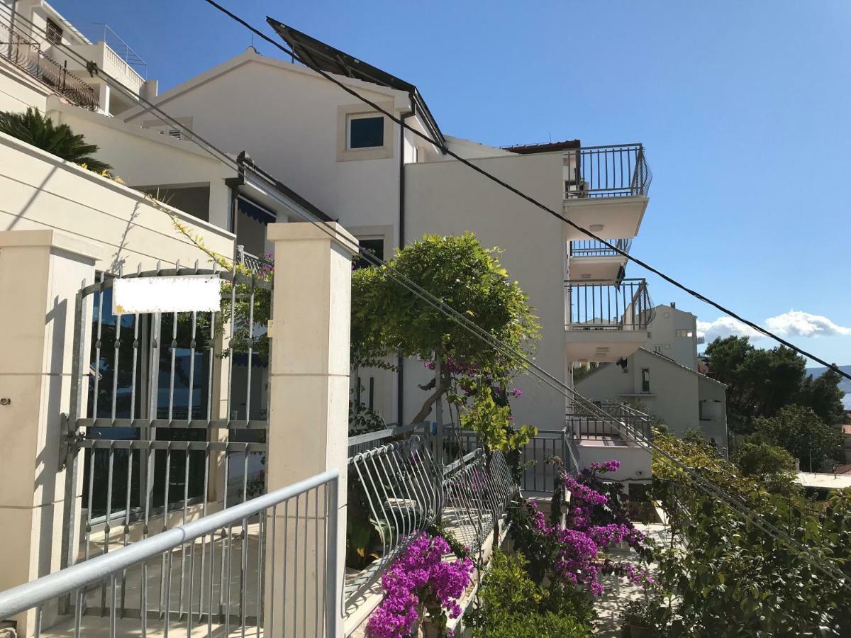 Beach Penthouse Diamond Omis Exterior photo